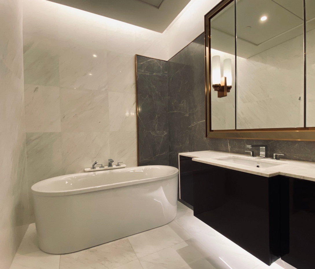 รูป LTH3726 – Sindhorn Tonson FOR SALE 2 beds 3 baths size 107 Sq.M. Nearby MRT Lumpini station ONLY 20.9 MB - รูปที่ 4/6