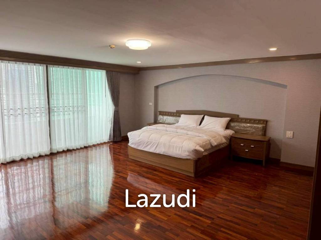 รูป 350.0 ตร.ม. 3 ห้องนอน 3 ห้องน้ำ คอนโดสำหรับ เช่าใน คลองเตยเหนือ - รูปที่ 13/20