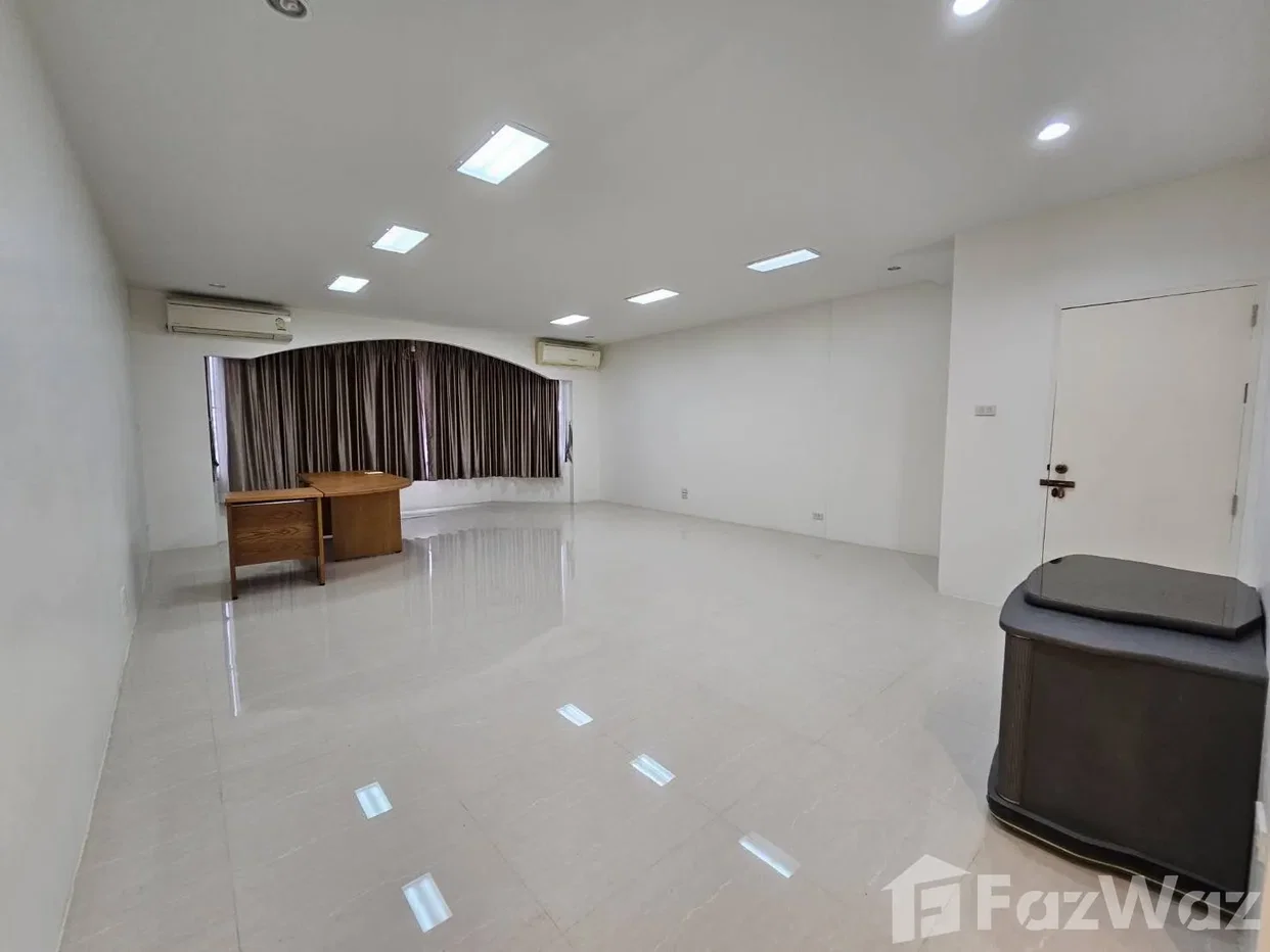 รูป บ้านเดี่ยวให้เช่า 4 ห้องนอน ใน คลองตันเหนือ, กรุงเทพมหานคร 1730874 - รูปที่ 4/30