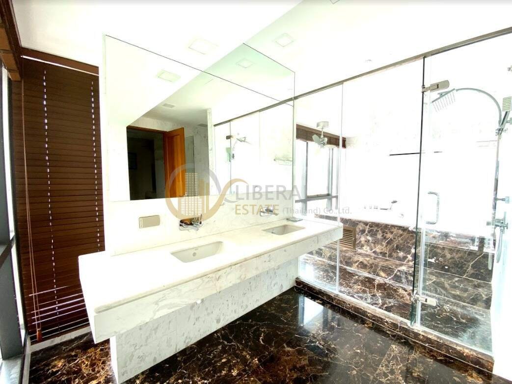 รูป LTH3253 – Luxury Duplex with Private Pool Le Raffine Sukhumvit 39 FOR SALE 3 beds size 393.8 Sq.M. BTS Phrom Phong Station ONLY 83 MB - รูปที่ 7/7