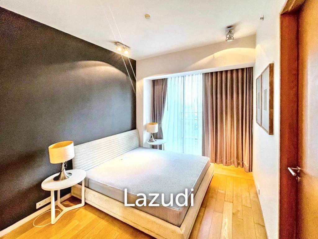 picture 2 Bed 2 Bath 94 SQ.M The Met Condominium - 6/13