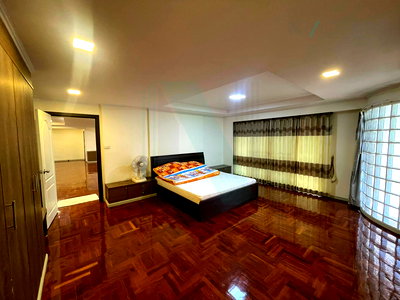 Condos for rent : 📌 For Rent Condo D.H.GRAND TOWER SUKHUMVIT 39 Building 1, Floor 4,3 bed room, Room size 280 sqm