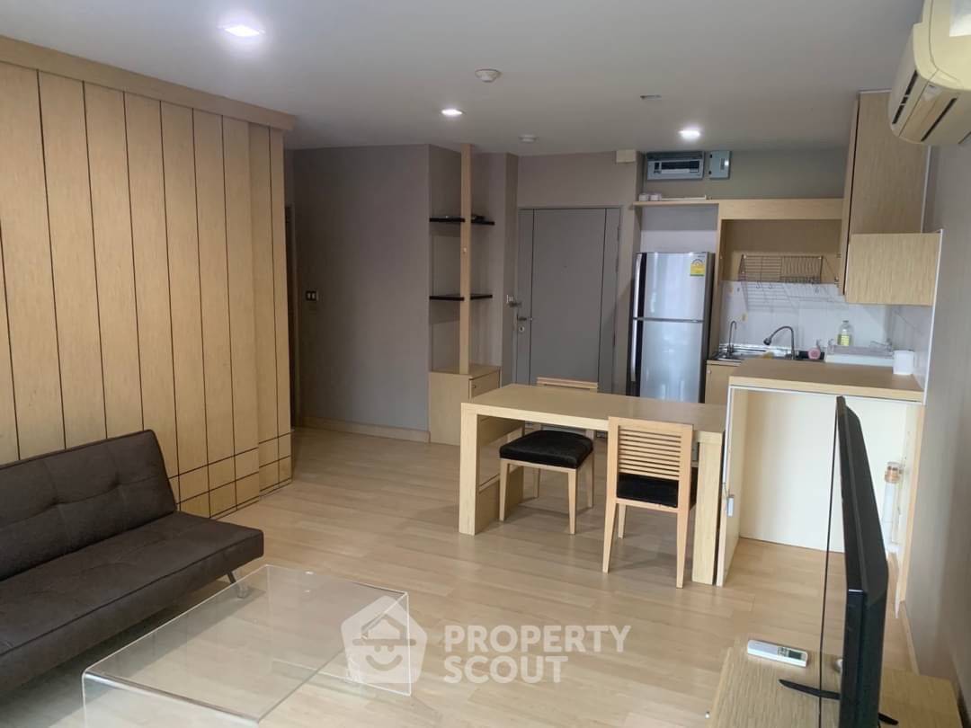 รูป คอนโด 1-ห้องนอน ที่ ทรี คอนโด สุขุมวิท 52 ใกล้ BTS อ่อนนุช (ID 1300041) - รูปที่ 1/15