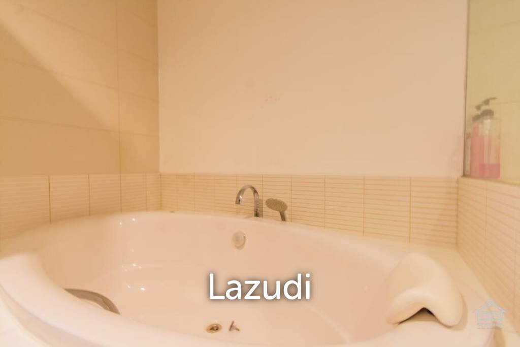 picture NEW RENOVATED CONDO : Great Value 2 bed condo with nice views - 15/25