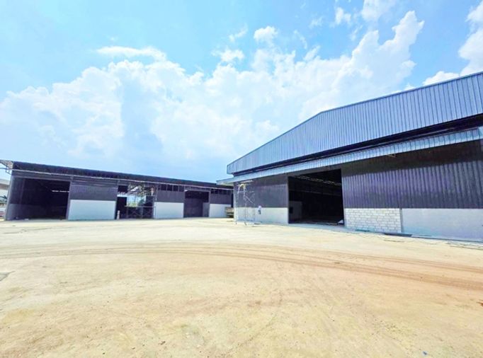 โรงงาน โกดัง คลังสินค้า ให้เช่า 1 นอน 1 น้ำใกล้ตลาดโพธิ์แจ้ 3.1 กม. แสมดำ 2.19กม. ใกล้รร.วัดบางน้ำจืด 1.7 กม. พื้นที่ 100-8,000 ตร.ม.