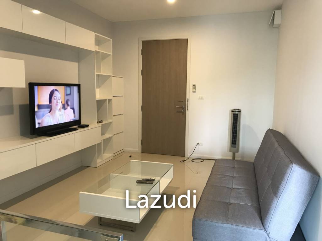 รูป 42.9 ตร.ม.  1 ห้องนอน  1 ห้องน้ำ คอนโดสำหรับ ขายใน สุรศักดิ์ - รูปที่ 1/5