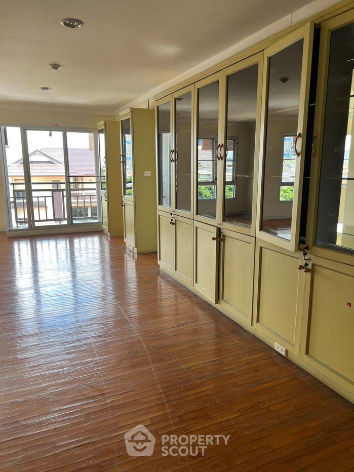 รูป คอนโด 9-ห้องนอน ที่ บ้าน สวน สุโขทัย ใกล้ MRT บางพลัด (ID 2323956) - รูปที่ 13/26