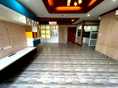 Condos for sale : 3-BR Condo at Siphaya River View Condominium near MRT Hua Lamphong (ID 2484533)