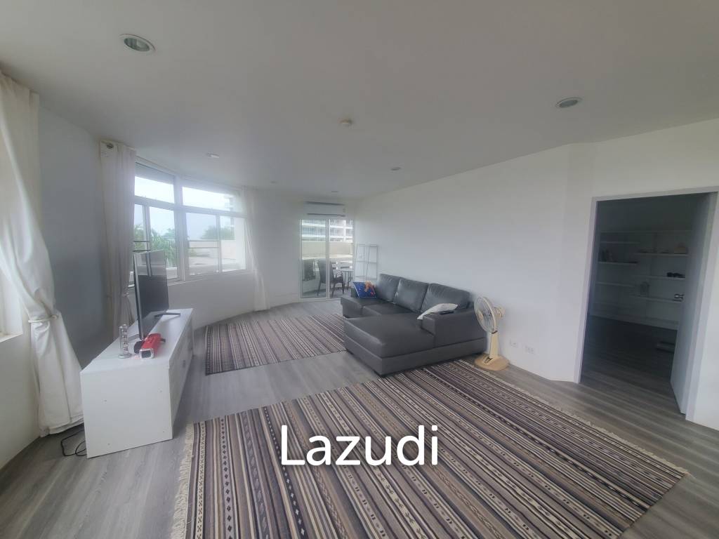 picture Large 1 bed condo - Direct Beach access and Mountain View - 5/16