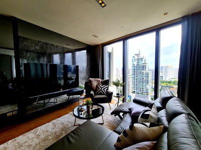 Condos for sale : LTH4178 – BEATNIQ Sukhumvit 32 FOR SALE 2 beds 3 baths size 107.61 Sq.M. Nearby BTS Thonglor station ONLY 28 MB