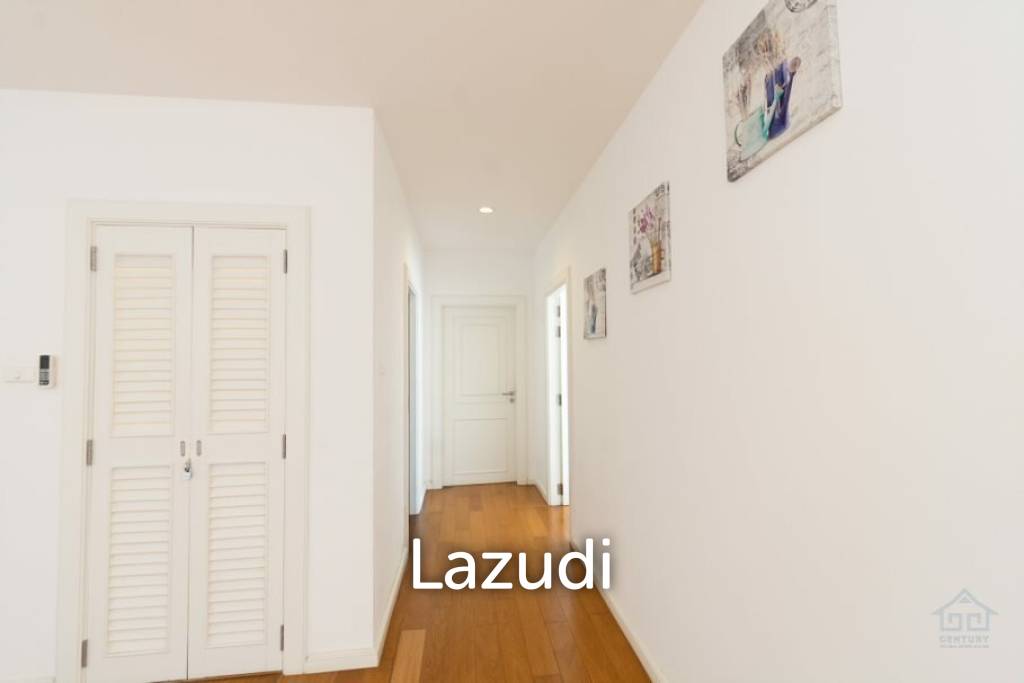 picture NEW RENOVATED CONDO : Great Value 2 bed condo with nice views - 20/25