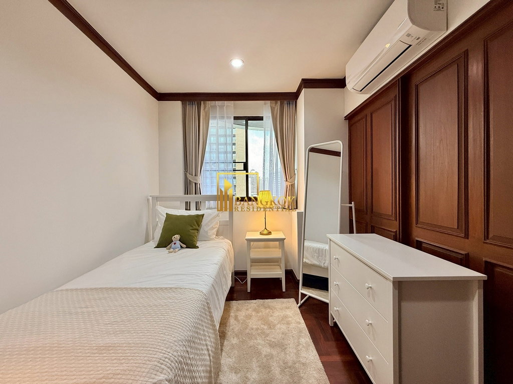 รูป Elegant 3+1 Bedroom Luxury Apartment in Phrom Phong Area - BR21391AP - รูปที่ 32/45