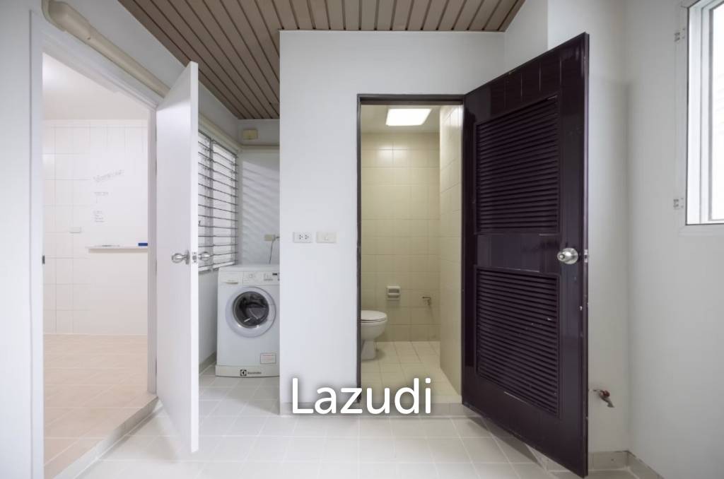 รูป 250.0 ตร.ม. 4 ห้องนอน 4 ห้องน้ำ คอนโดสำหรับ เช่าใน คลองตัน - รูปที่ 22/22