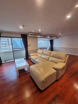 LTH3875 – Baan Suanpetch FOR RENT 3 beds 3 baths size 263 Sq.M. Nearby BTS Phrom Phong station ONLY 80k/Month