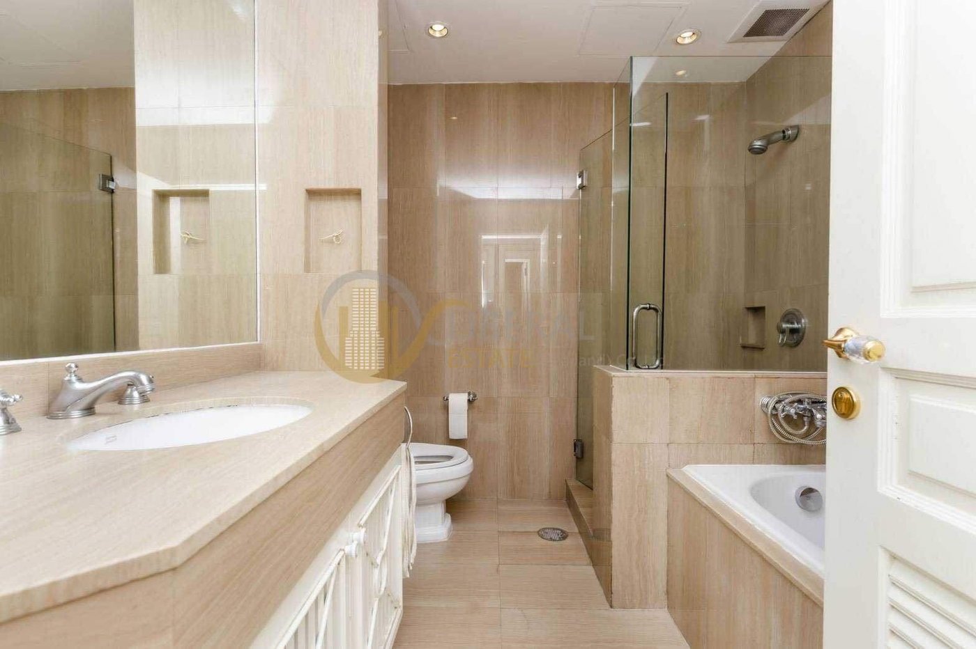 รูป LTH2966 – Langsuan Ville FOR SALE 2 beds 3 baths size 242 Sq.M. Nearby BTS Chit Lom station ONLY 40 MB - รูปที่ 7/8