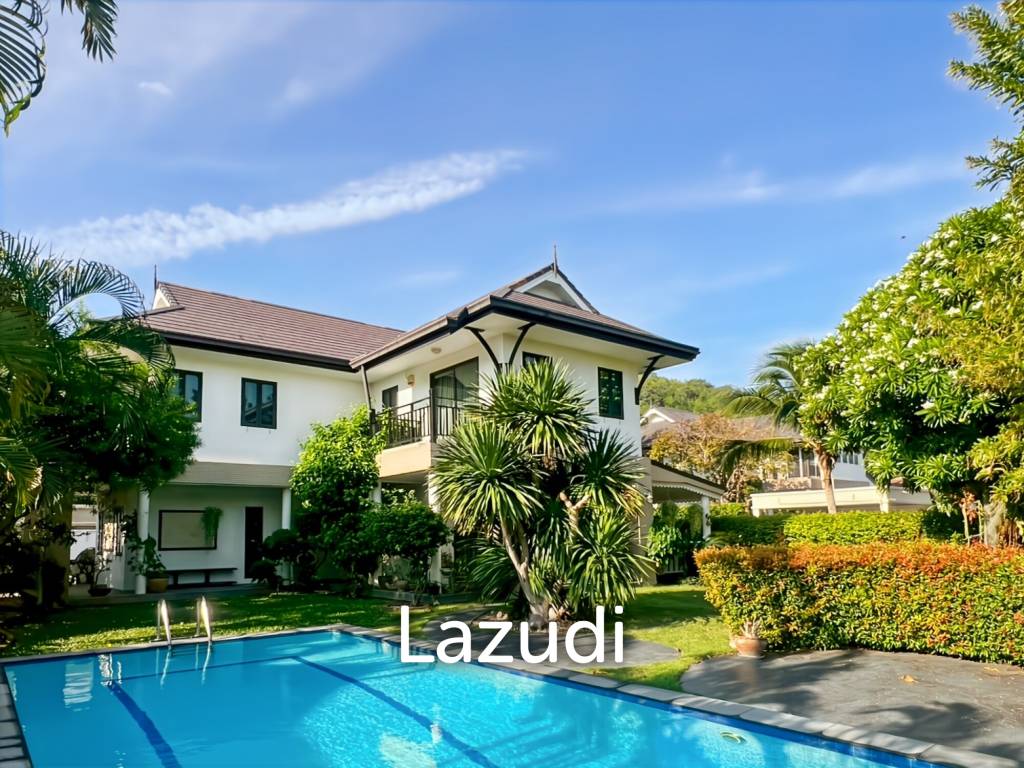 picture The Heights 2: 4-Bedrooms with Private Pool and Garden - 1/58