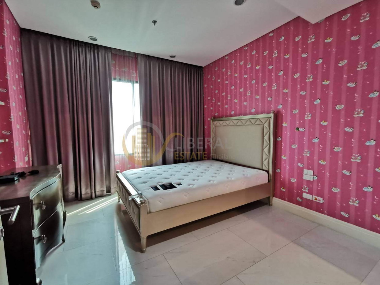 รูป LTH3198 – Bright Sukhumvit 24 FOR RENT 3 beds 3 baths size 163 Sq.M. Nearby BTS Phrom Phong station ONLY 120k/Month - รูปที่ 4/5