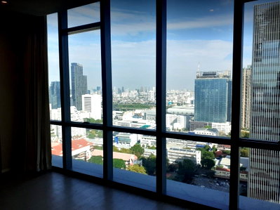 Condos for sale : LTH3502 – The Room Sukhumvit 21 FOR SALE 2 beds 3 baths size 117 Sq.M. Nearby MRT Phetchaburi station ONLY 23 MB