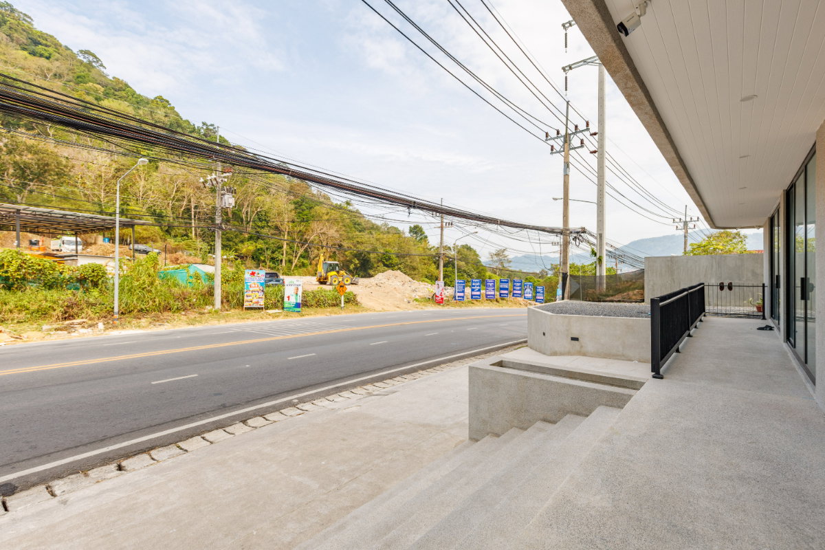 รูป ขายโรงแรมบูทีค 14 ห้อง พร้อมพื้นที่ร้านค้า ใกล้หาดป่าตอง ทำเลศักยภาพ [U5803265] - รูปที่ 26/30