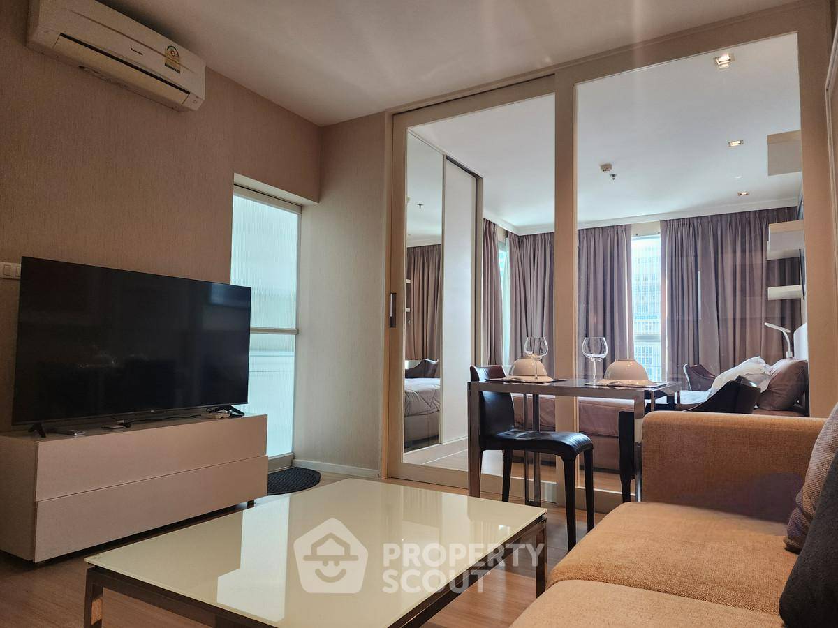 รูป คอนโด 1-ห้องนอน ที่ ไลฟ์ แอท สาทร 10 ใกล้ BTS เซนต์หลุยส์ (ID 2723737) - รูปที่ 2/3