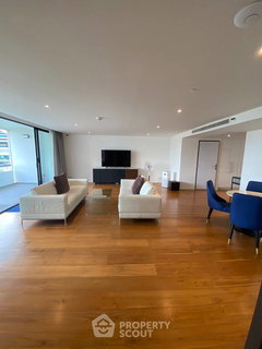 3-BR Condo at Somkid Gardens Condominium near BTS Chit Lom (ID 1296973)