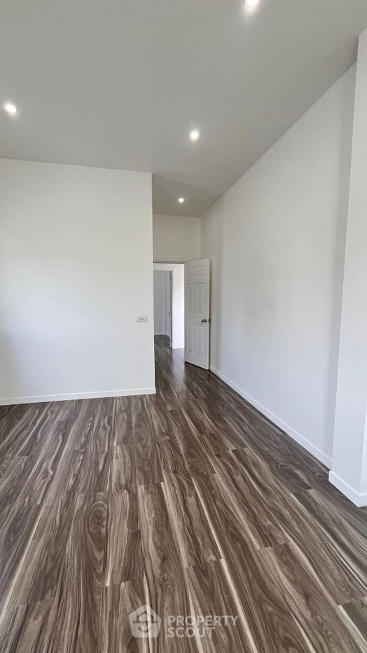 รูป บ้าน 3-ห้องนอน ใกล้ เมืองหัวหิน (ID 2727357) - รูปที่ 3/17