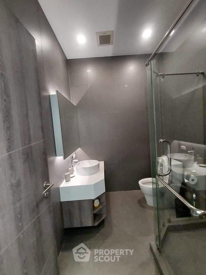 รูป คอนโด 3-ห้องนอน ที่ ทราเพโซ สุขุมวิท 16 ใกล้ MRT ศูนย์การประชุมแห่งชาติสิริกิติ์ (ID 1922816) - รูปที่ 19/26