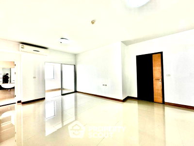 ขายคอนโด : คอนโด 2-ห้องนอน ที่ ศุภาลัย ปาร์ค เอกมัย-ทองหล่อ ใกล้ ARL รามคำแหง (ID 2738361)