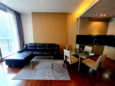 ขายคอนโด : ขาย QUATTRO by แสนสิริ คอนโดหรูระดับ Super Luxury ณ.ทองหล่อ ซอย 4