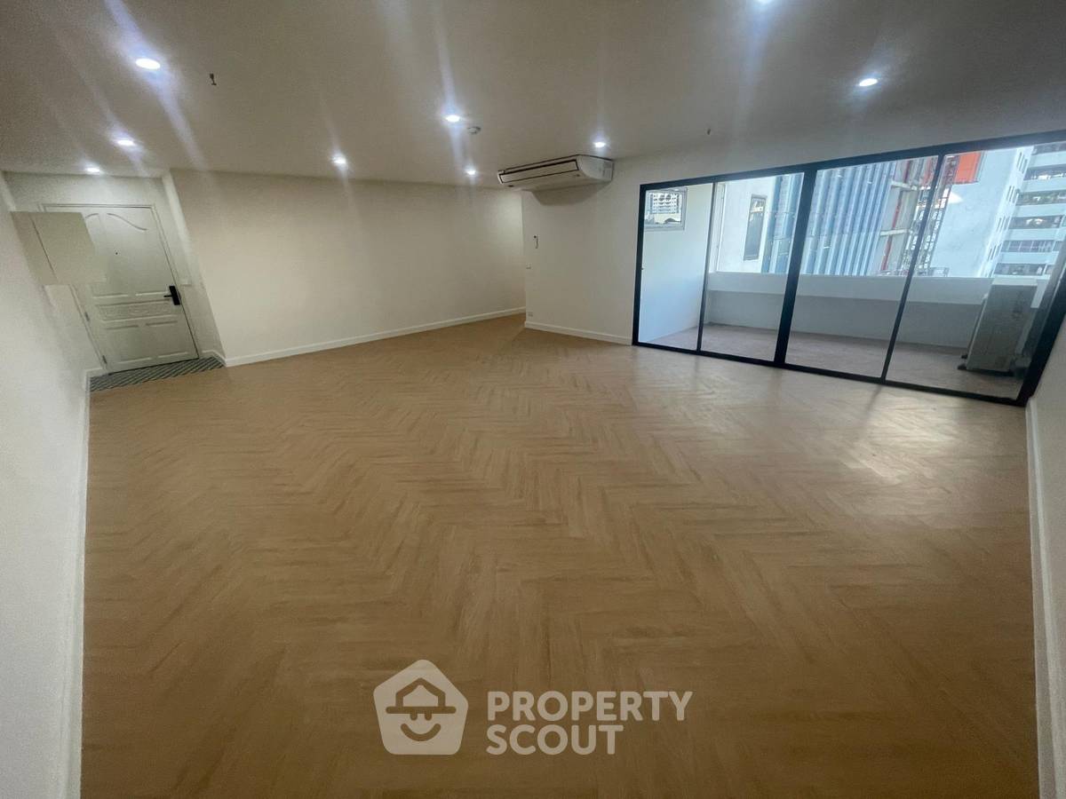 รูป คอนโด 3-ห้องนอน ที่ เพรสทีจ ทาวเวอร์ คอนโดมิเนียม ใกล้ MRT สุขุมวิท (ID 2736412) - รูปที่ 3/13