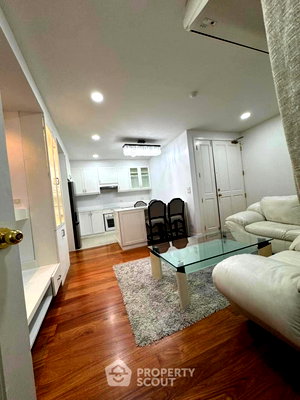 Condos for rent : 2-BR Condo At Baan Thanon Sarasin, Near BTS Ratchadamri (ID 1996544)