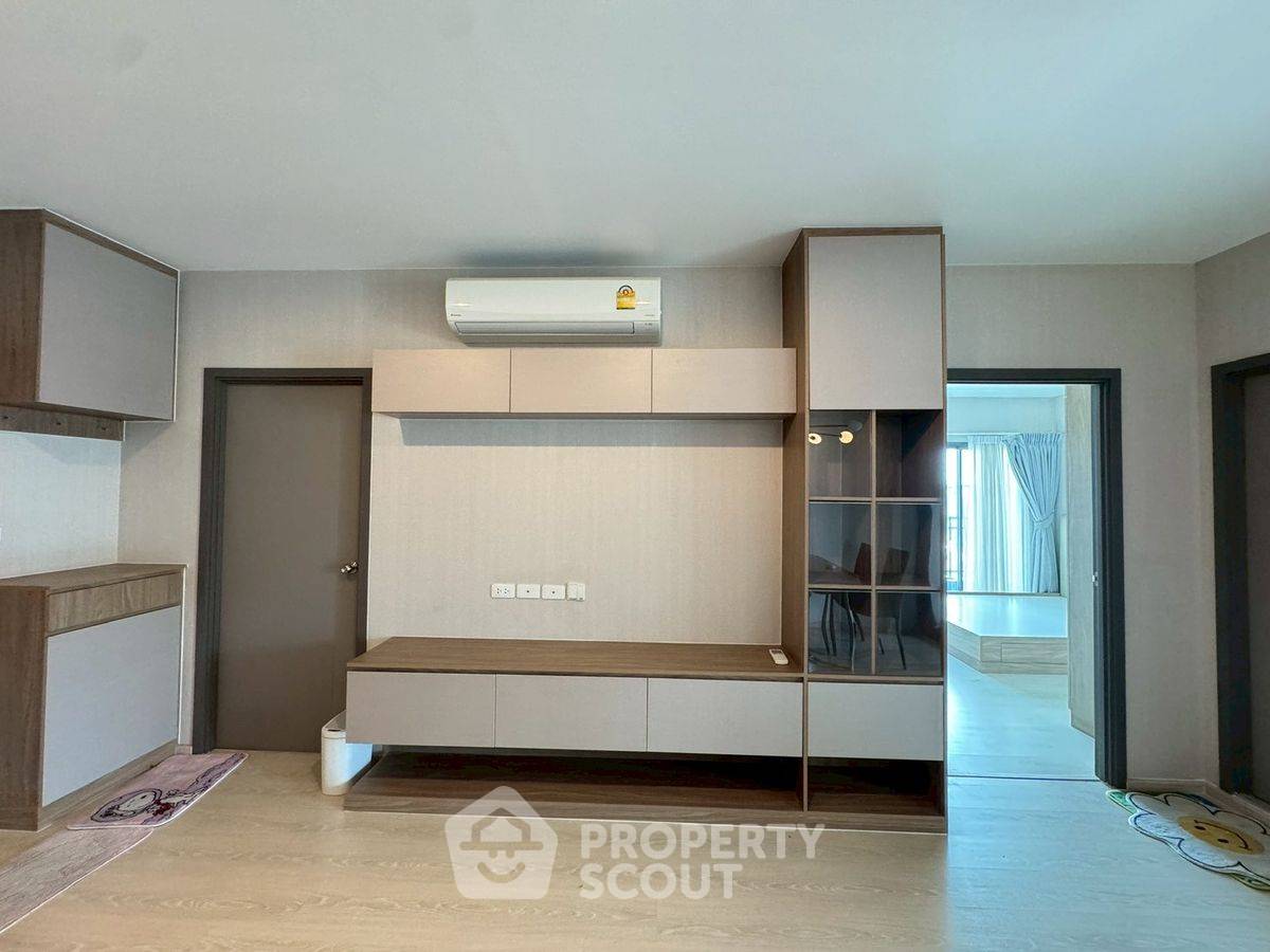 picture 2-BR Condo at Ideo Thaphra Interchange near MRT Tha Phra (ID 2094833) - 4/25