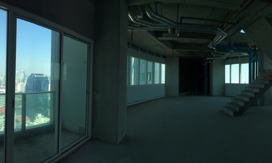 รูป LTH5282 – Millennium Residence FOR SALE Bare Shell Size 244.25 Sq.M. nearby BTS Asoke Station ONLY 45 MB - รูปที่ 1/6