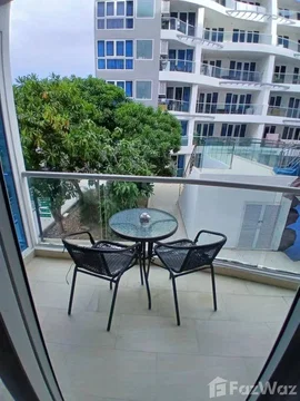 Grand Avenue Residence 6115069