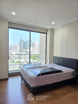 1-BR Condo at Supalai Oriental Sukhumvit 39 near MRT Phetchaburi (ID 2731132)