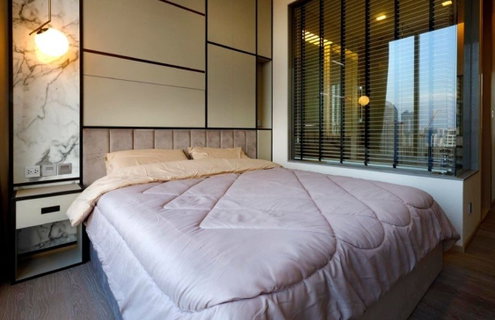 LTH5185 – The ESSE Asoke FOR SALE 1 bed 1 bath size 44 Sq.M. Nearby MRT Sukhumvit station ONLY 13.2 MB