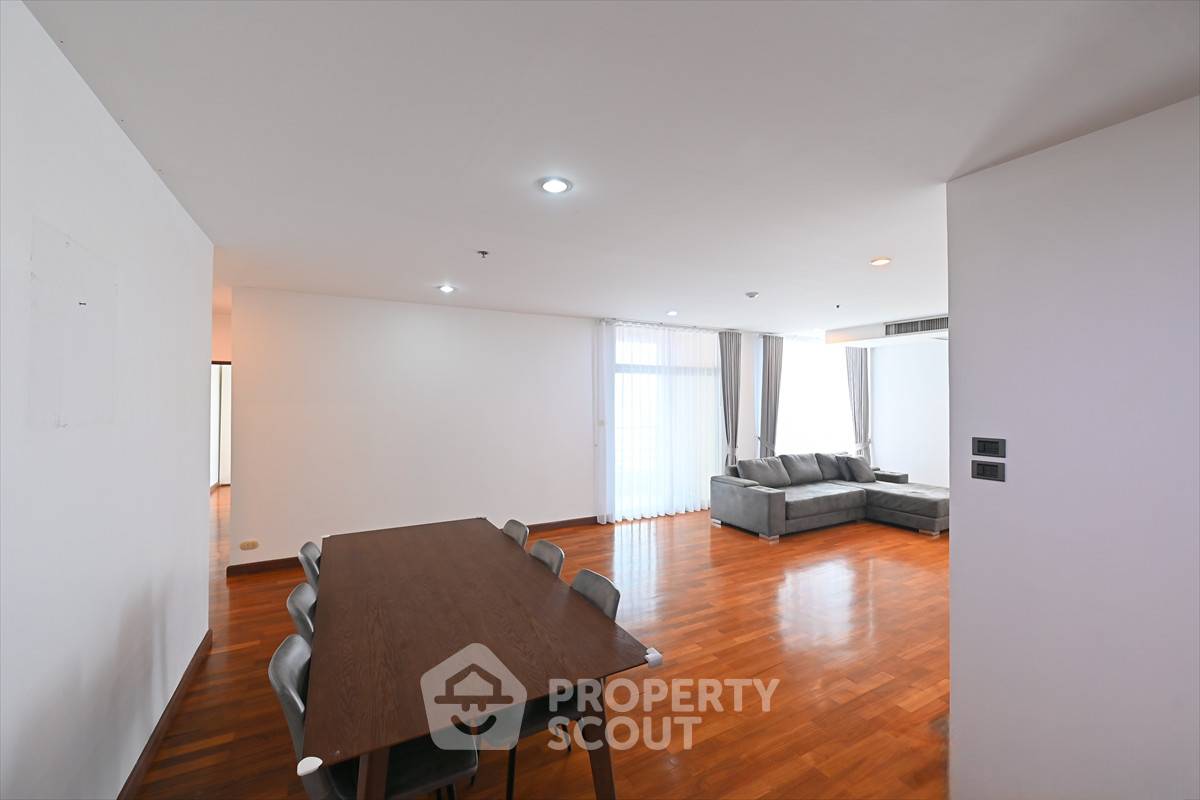 รูป คอนโด 3-ห้องนอน ที่ แกรนด์ หลังสวน คอนโดมิเนียม ใกล้ BTS ราชดำริ (ID 2724883) - รูปที่ 2/3