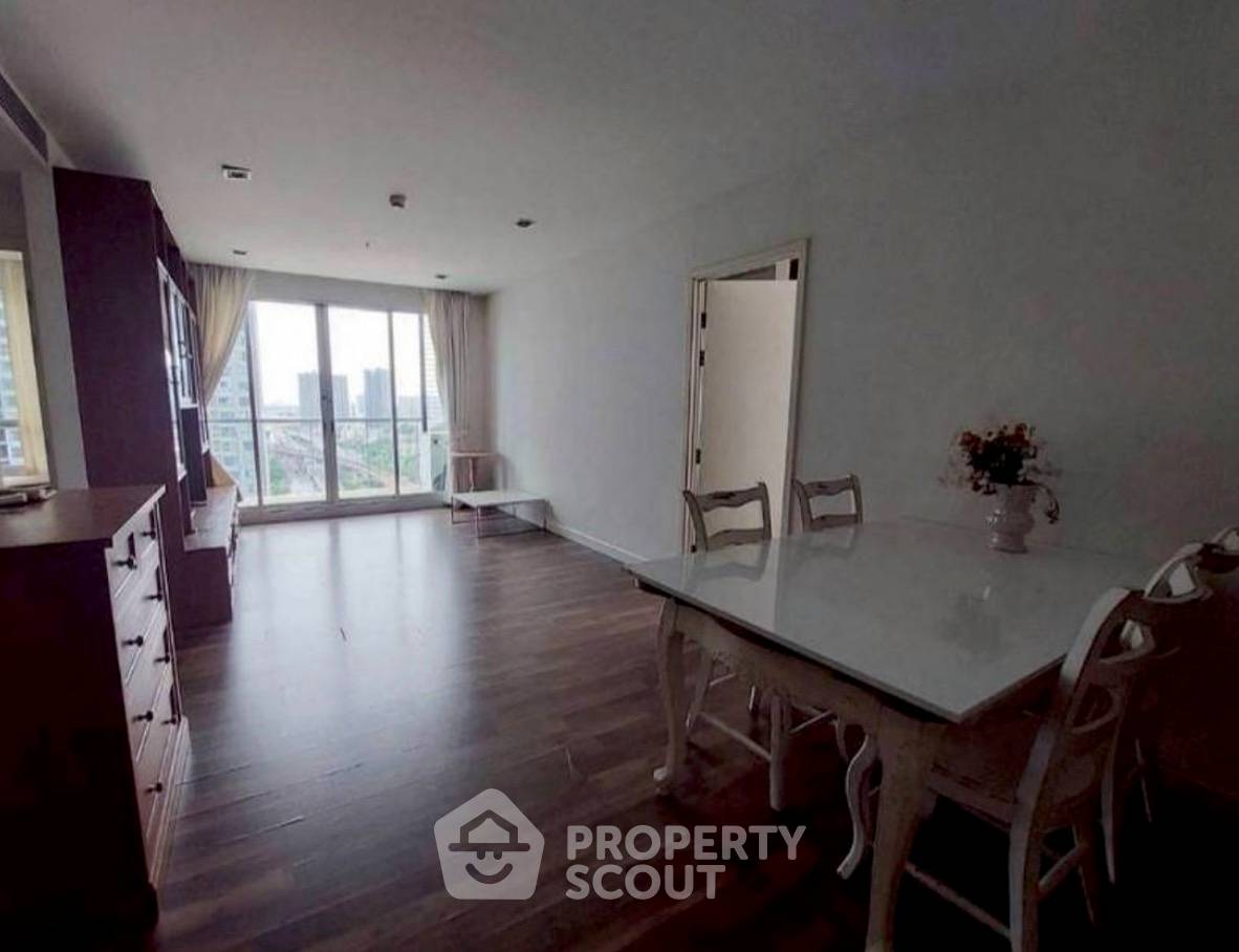 รูป คอนโด 2-ห้องนอน ที่ เดอะ รูม สาทร-ตากสิน ใกล้ BTS โพธิ์นิมิตร (ID 2447596) - รูปที่ 4/9