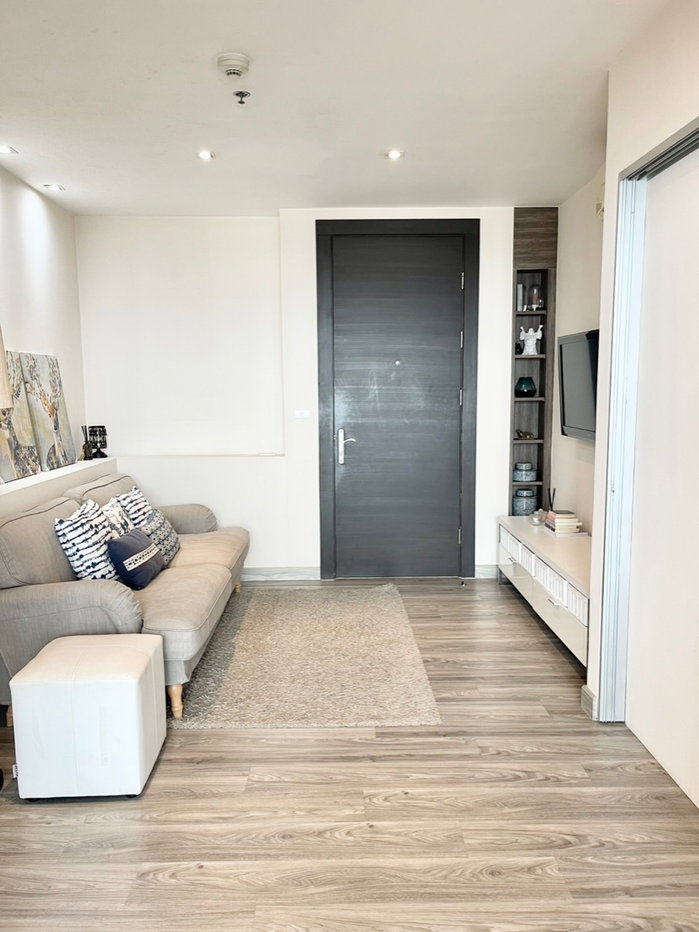 picture For Rent✨"𝐑𝐡𝐲𝐭𝐡𝐦 𝐑𝐚𝐭𝐜𝐡𝐚𝐝𝐚"✨𝑭𝒍𝒐𝒐𝒓 25+ , 𝟏 𝑩𝒆𝒅𝒓𝒐𝒐𝒎 𝟏 𝑩𝒂𝒕𝒉𝒓𝒐𝒐𝒎, 46 𝑺𝒒.𝒎. Near : MRT- Ratchada - 2/12