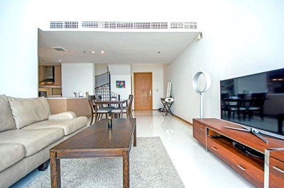 Condos for rent : LTH5262 – The Empire Place FOR RENT 2 beds 2 baths size 107 Sq.M. Nearby BTS Chong Nonsi station ONLY 60k/Month