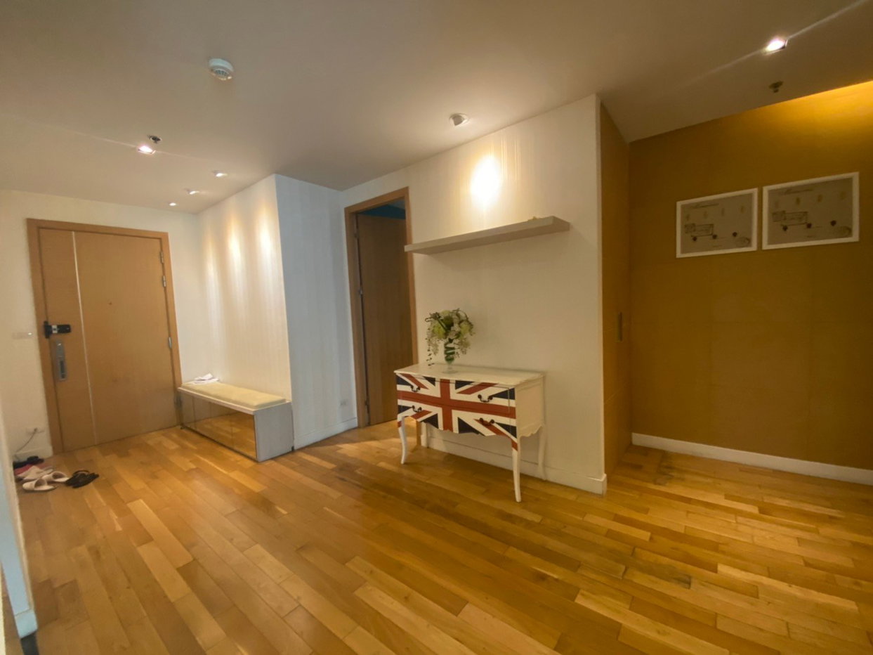 รูป LTH1563 – Millennium Residence FOR SALE size 193 SQ.M. 2 Beds 3 Baths near BTS Asoke Station ONLY 33.9 MB - รูปที่ 4/7