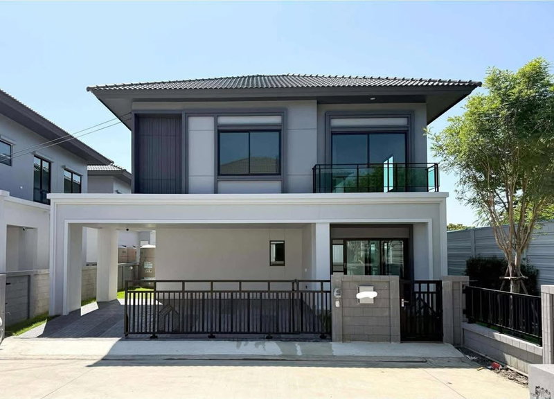 บ้านเดี่ยวให้เช่า : เช่าบ้าน Britania Bangna - Srivaree/บริทาเนีย บางนา - ศรีวารี (HR6811026) ID Line : @baan88