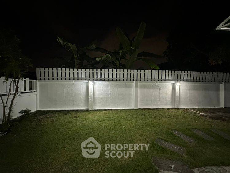 picture 2-BR Townhouse in Min Buri (ID 2737242) - 6/16