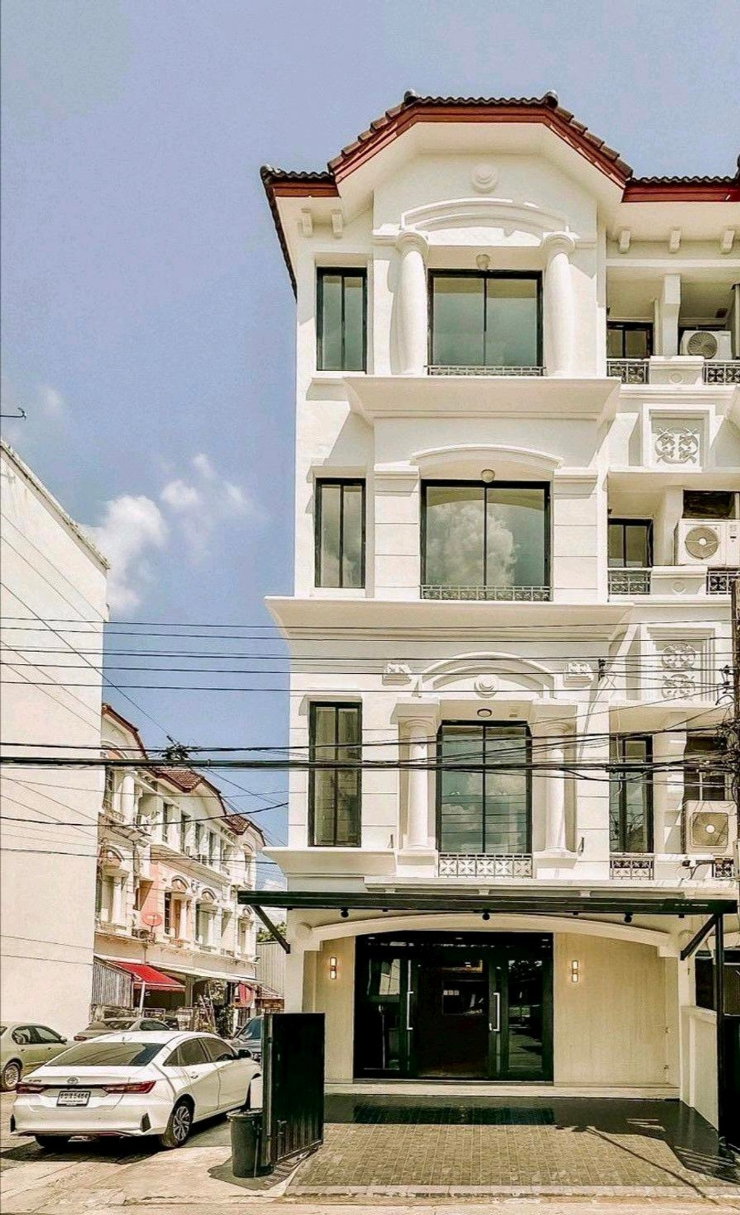 💥ขายโฮมออฟฟิศ 4 ชั้น โครงการบ้านกลางเมือง พระรามเก้า-ลาดพร้าว | รีโนเวทใหม่พร้อมอยู่