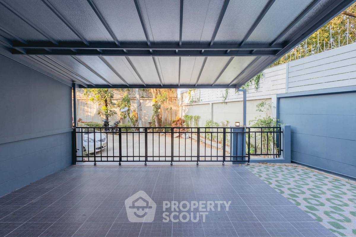 รูป ทาวน์เฮ้าส์ 3-ห้องนอน ที่ เดอะ เมทโทร พระราม 9 ใน ประเวศ (ID 2729774) - รูปที่ 2/13