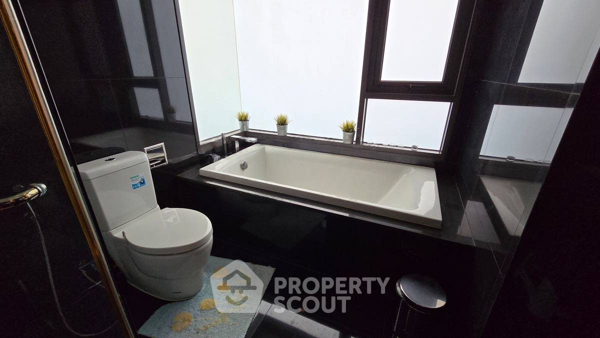 รูป คอนโด 2-ห้องนอน ที่ ริทึ่ม สุขุมวิท 36-38 ใกล้ BTS ทองหล่อ (ID 2733845) - รูปที่ 10/17