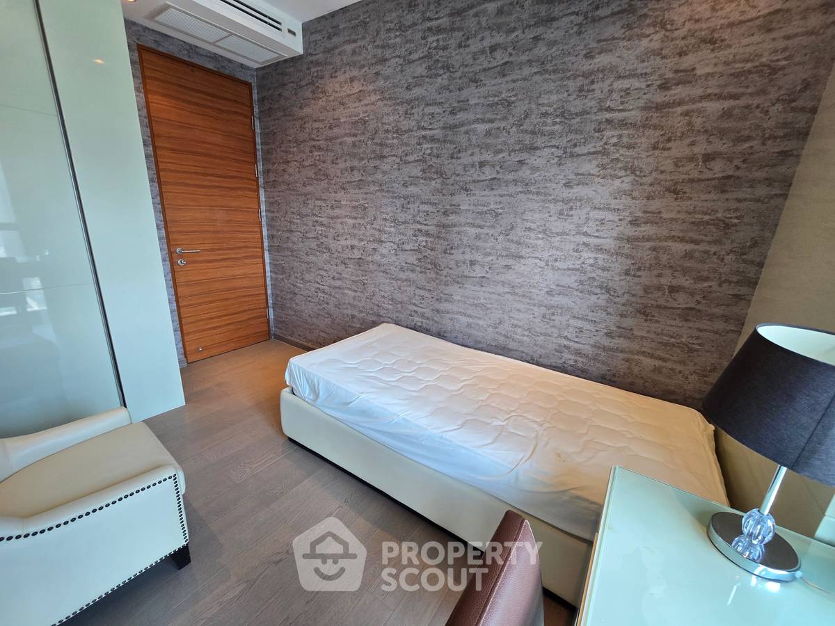 รูป คอนโด 2-ห้องนอน ที่ ดิ แอดเดรส สุขุมวิท 28 ใกล้ BTS พร้อมพงษ์ (ID 2723657) - รูปที่ 17/18