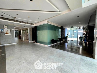 ขายคอนโด : คอนโด สตูดิโอ ที่ คอนโดเลต ไอซ์ ราชเทวี ใกล้ BTS ราชเทวี (ID 2736400)