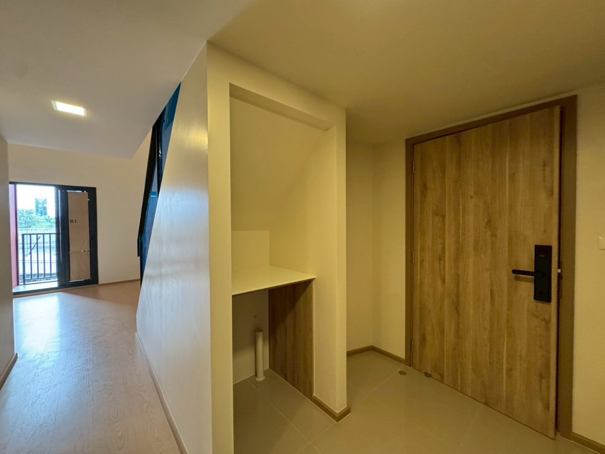 รูป 🔥Loft2ชั้น ราคาพิเศษยูนิตสุดท้าย 6.99 ลบ.🔥คอนโด The Base Urban พระราม9 (2ห้องนอน 1ห้องน้ำ) ขนาด 68 ตรม. 📲095-6922871 - รูปที่ 8/19