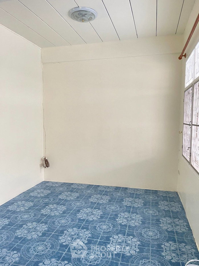 รูป บ้าน 3-ห้องนอน ที่ หมู่บ้านอยู่เจริญ ซอยเทิดราชัน 45 ใน สีกัน (ID 2328560) - รูปที่ 16/24